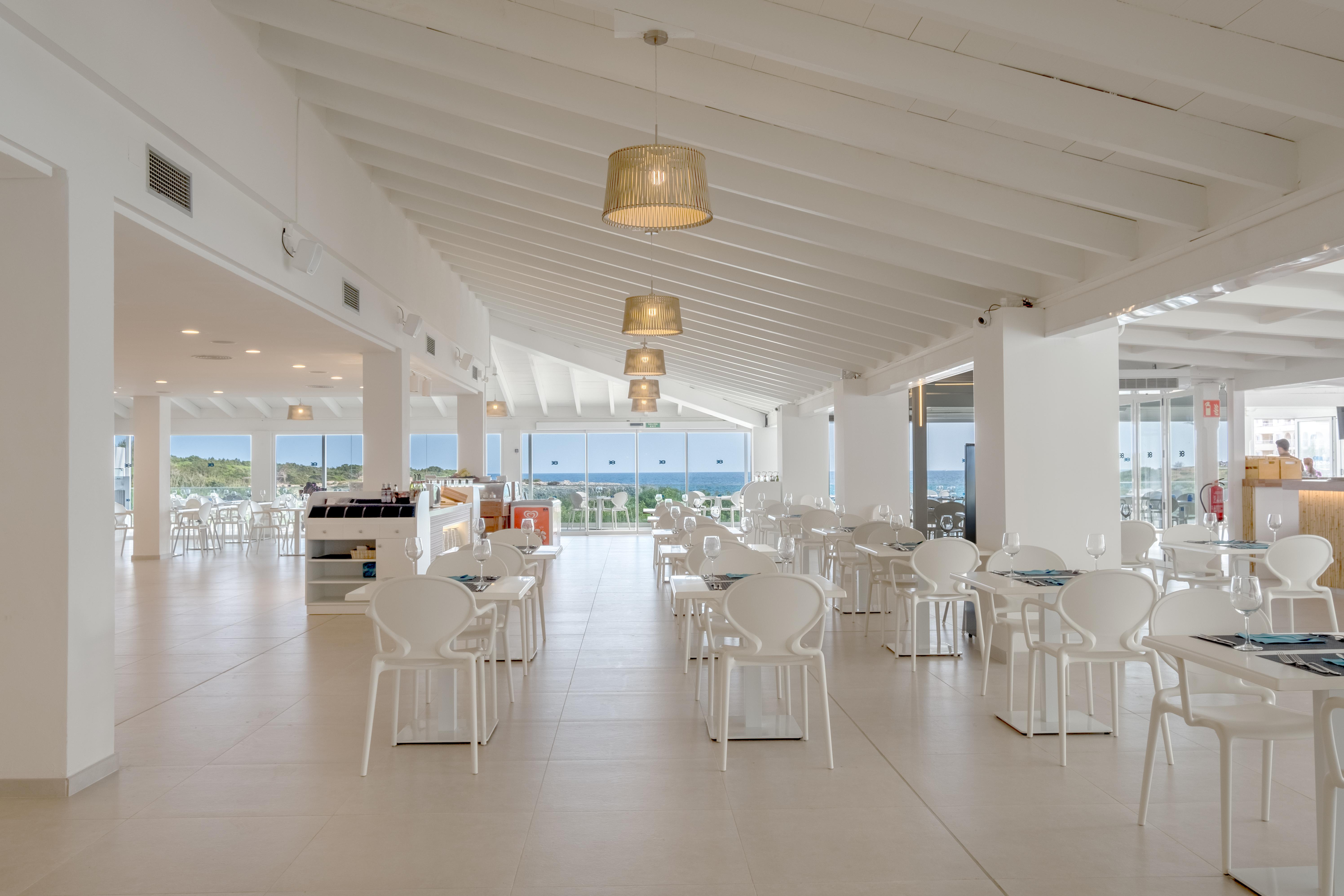 Fergus Style Carema Beach Cala en Bosch Esterno foto